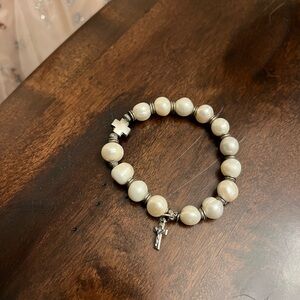 14 PCS Stretch Pearl Bracelet with Silver Metal Cross Charms